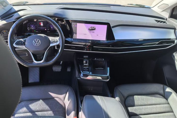 Used Volkswagen Talagon 2022 380TSI All-Wheel-Drive Luxury Prestige Pro 7-Seater Interior 2