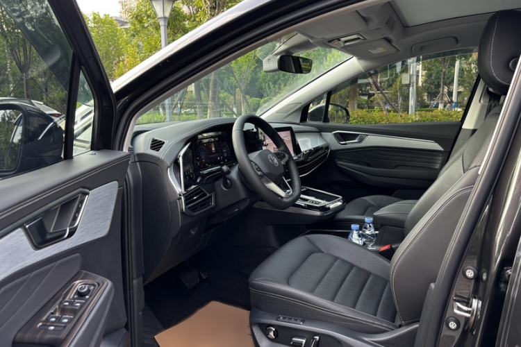 Used Volkswagen Talagon 2022 380TSI Four-Wheel Drive Luxury "Jiajing" Edition Pro 6 Seats Interior 5