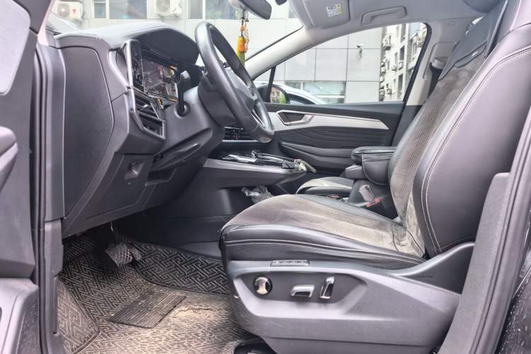 Used Volkswagen Talagon 2022 380TSI 4x4 R-Line Teramont 7-Seater Left Front Seat