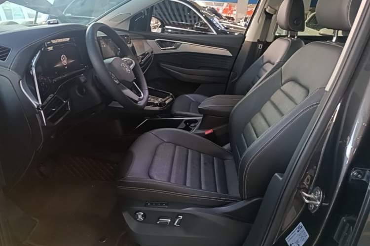 Used Volkswagen Talagon 2022 380TSI Four-Wheel Drive Luxury "Jiajing" Edition Pro 6 Seats Left Front Seat