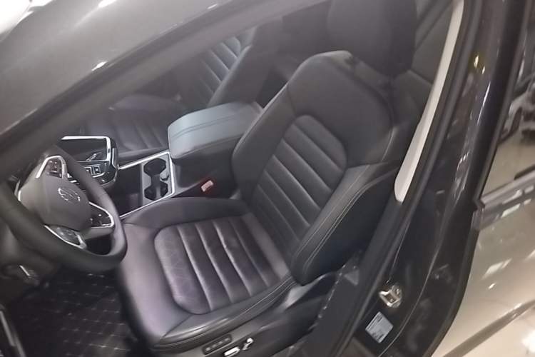 Used Volkswagen Talagon 2022 380TSI All-Wheel-Drive Luxury Prestige Pro 7-Seater Left Front Seat