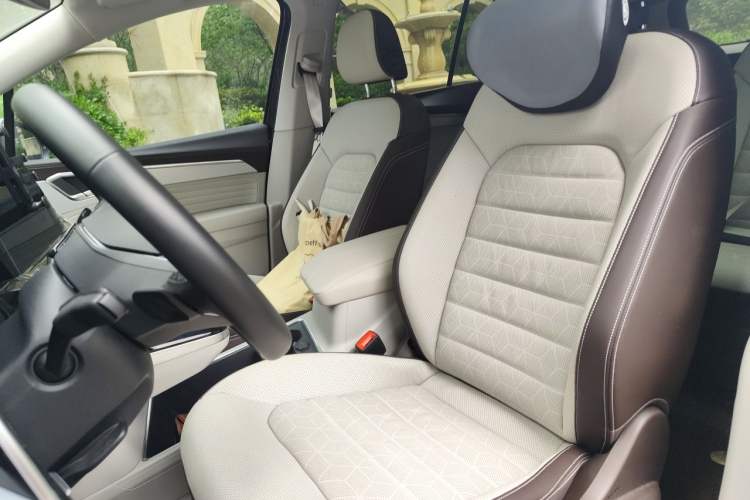 Used Volkswagen Talagon 2022 380TSI Four-Wheel Drive Luxury "Jiajing" Edition Pro 6 Seats Left Front Seat