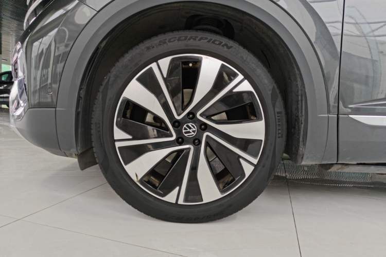 Used Volkswagen Talagon 2022 380TSI Four-Wheel Drive Flagship Shengjing Edition 7 Seats Left Front Wheel Hub