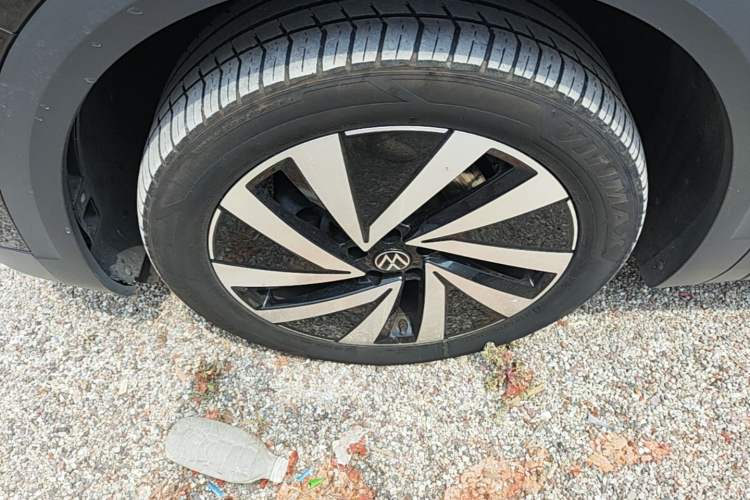 Used Volkswagen Talagon 2022 380TSI Four-Wheel Drive Luxury "Jiajing" Edition Pro 6 Seats Left Front Wheel Hub