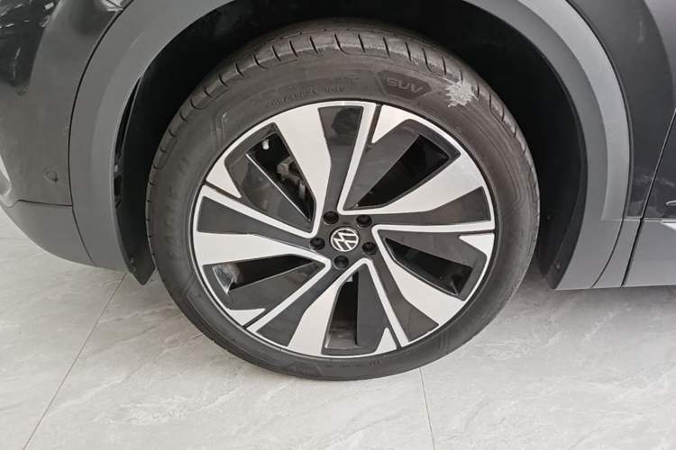 Used Volkswagen Talagon 2022 380TSI Four-Wheel Drive Flagship Shengjing Edition 7 Seats Left Front Wheel Hub