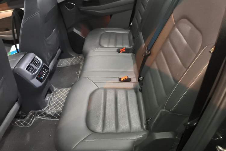 Used Volkswagen Talagon 2022 380TSI All-Wheel-Drive Luxury Prestige Pro 7-Seater Left Rear Seat