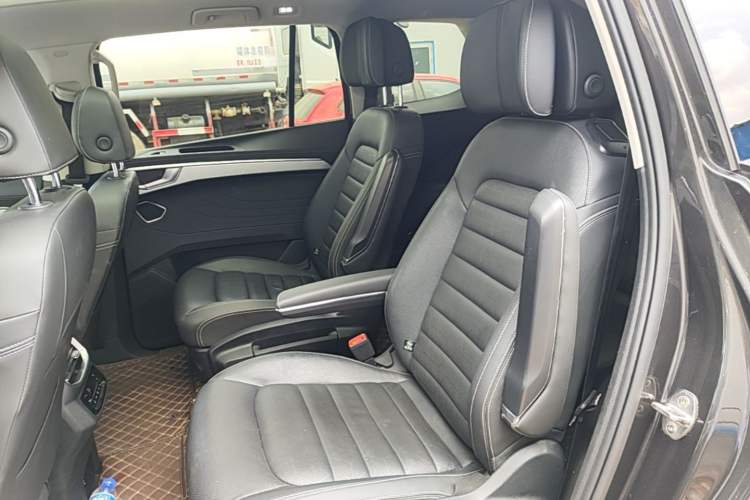 Used Volkswagen Talagon 2022 380TSI Four-Wheel Drive Luxury "Jiajing" Edition Pro 6 Seats Left Rear Seat