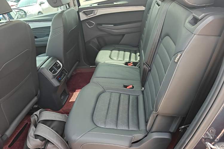 Used Volkswagen Talagon 2022 380TSI All-Wheel-Drive Luxury Prestige Pro 7-Seater Left Rear Seat