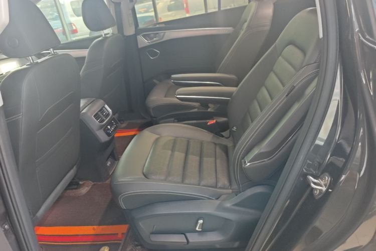 Used Volkswagen Talagon 2022 380TSI Four-Wheel Drive Luxury "Jiajing" Edition Pro 6 Seats Left Rear Seat