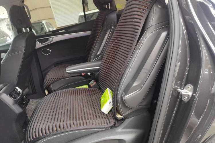 Used Volkswagen Talagon 2022 380TSI Four-Wheel Drive Luxury "Jiajing" Edition Pro 6 Seats Left Rear Seat