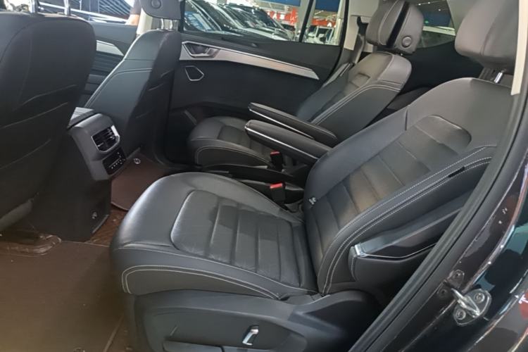 Used Volkswagen Talagon 2022 380TSI Four-Wheel Drive Luxury "Jiajing" Edition Pro 6 Seats Left Rear Seat