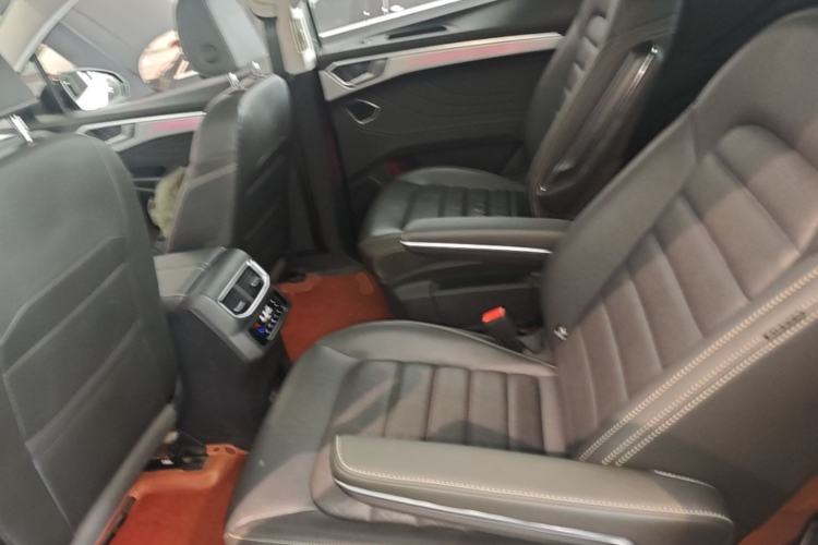 Used Volkswagen Talagon 2022 380TSI Four-Wheel Drive Luxury "Jiajing" Edition Pro 6 Seats Left Rear Seat