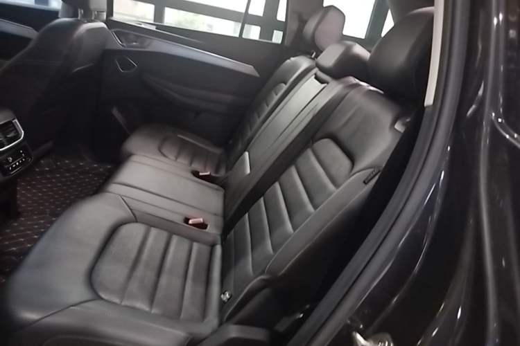Used Volkswagen Talagon 2022 380TSI All-Wheel-Drive Luxury Prestige Pro 7-Seater Left Rear Seat