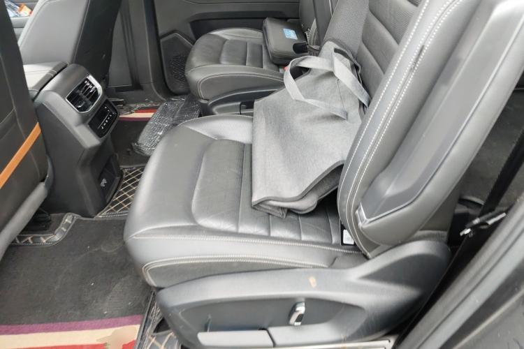 Used Volkswagen Talagon 2022 380TSI Four-Wheel Drive Luxury "Jiajing" Edition Pro 6 Seats Left Rear Seat