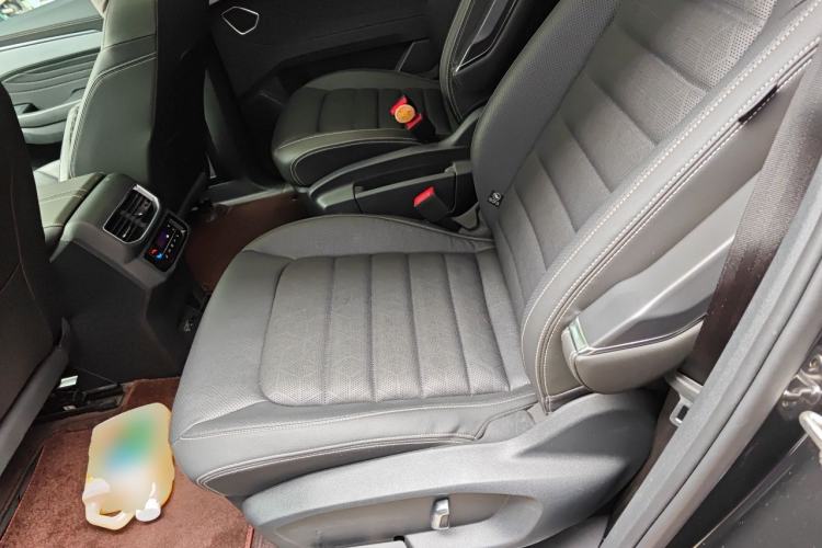 Used Volkswagen Talagon 2022 380TSI Four-Wheel Drive Luxury "Jiajing" Edition Pro 6 Seats Left Rear Seat
