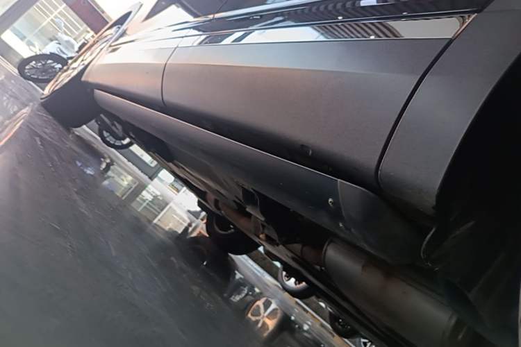 Used Volkswagen Talagon 2022 380TSI Four-Wheel Drive Luxury "Jiajing" Edition Pro 6 Seats Left Side Sill