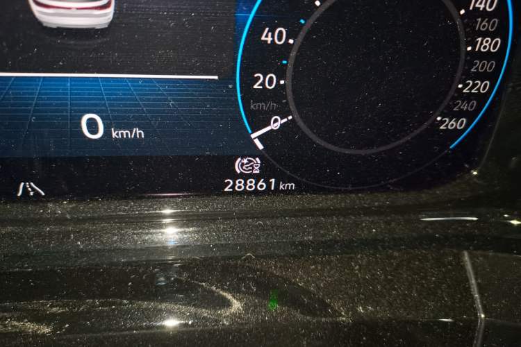 Used Volkswagen Talagon 2022 380TSI All-Wheel-Drive Luxury Prestige Pro 7-Seater Odometer Close Up
