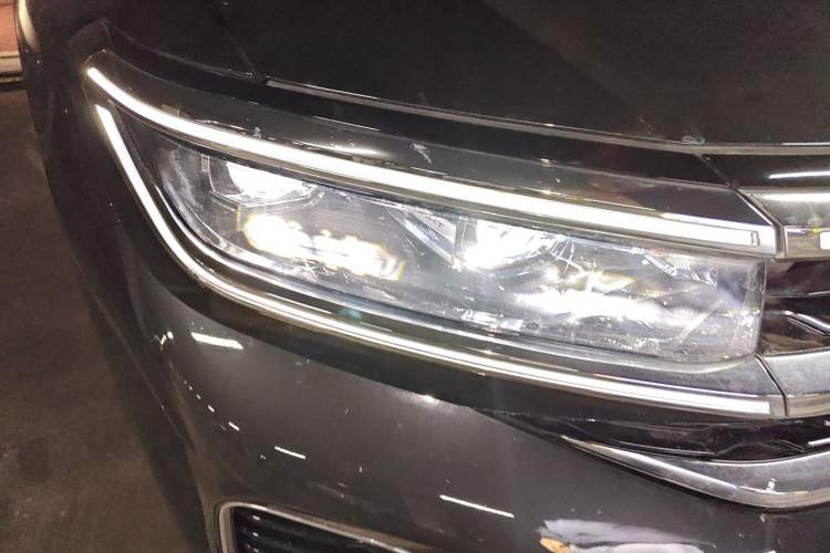 Used Volkswagen Talagon 2022 530TSI Four-Wheel Drive Flagship Shengjing Edition Pro 6-Seater Right Front Headlight