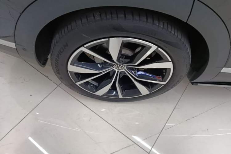Used Volkswagen Talagon 2022 530TSI Four-Wheel Drive Flagship Shengjing Edition Pro 6-Seater Right Rear Wheel Hub