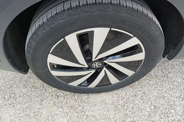 Used Volkswagen Talagon 2022 380TSI Four-Wheel Drive Luxury "Jiajing" Edition Pro 6 Seats Right Rear Wheel Hub