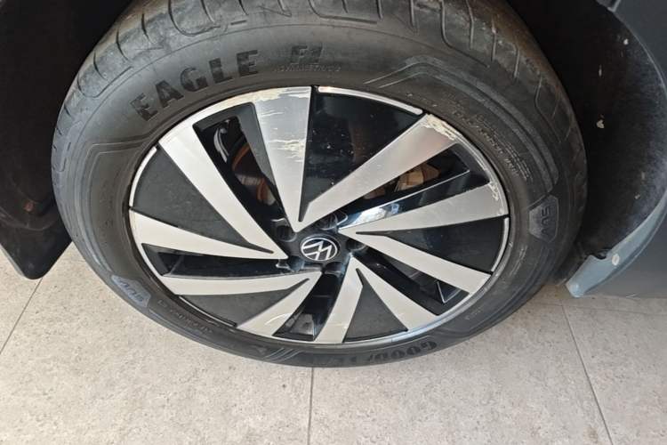 Used Volkswagen Talagon 2022 380TSI Four-Wheel Drive Luxury "Jiajing" Edition Pro 6 Seats Right Rear Wheel Hub