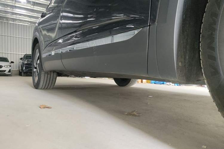 Used Volkswagen Talagon 2022 380TSI Four-Wheel Drive Luxury "Jiajing" Edition Pro 6 Seats Right Side Sill