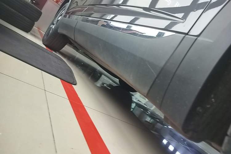 Used Volkswagen Talagon 2022 380TSI All-Wheel-Drive Luxury Prestige Pro 7-Seater Right Side Sill
