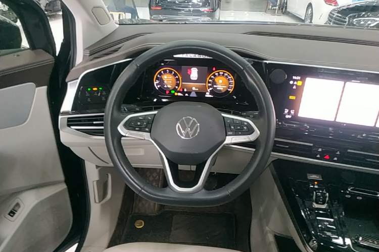 Used Volkswagen Talagon 2022 380TSI Four-Wheel Drive Luxury "Jiajing" Edition Pro 6 Seats Steering Wheel