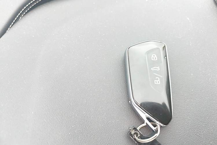 Used Volkswagen Talagon 2022 380TSI Four-Wheel Drive Flagship Shengjing Edition 6 Seats Vehicle Key