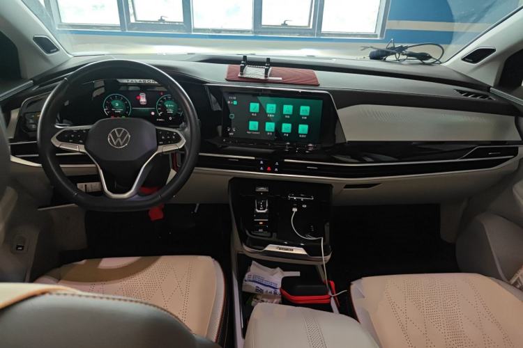 Used Volkswagen Talagon 2022 530TSI Four-Wheel Drive Flagship Shengjing Edition Pro 7-Seater Center Console
