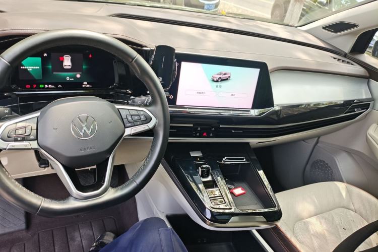 Used Volkswagen Talagon 2022 380TSI Four-Wheel Drive Flagship Shengjing Edition 6 Seats Center Console