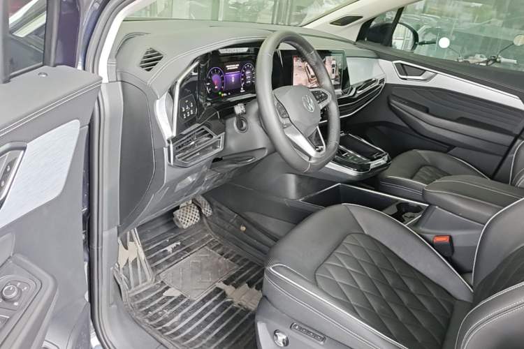 Used Volkswagen Talagon 2022 380TSI Four-Wheel Drive Flagship Shengjing Edition 7 Seats Driver Seat