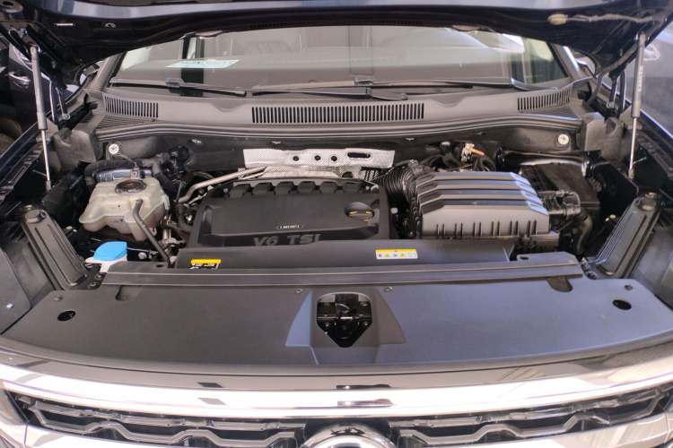 Used Volkswagen Talagon 2022 530TSI Four-Wheel Drive Flagship Shengjing Edition Pro 7-Seater Engine Bay