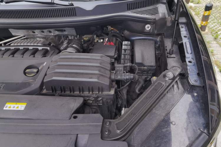 Used Volkswagen Talagon 2022 530TSI Four-Wheel Drive Flagship Shengjing Edition Pro 6-Seater Engine Bay Left