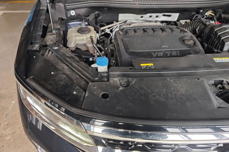 Used Volkswagen Talagon 2022 530TSI Four-Wheel Drive Flagship Shengjing Edition Pro 7-Seater Engine Bay Right