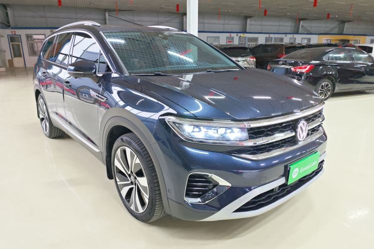 Used Volkswagen Talagon 2022 380TSI 4x4 R-Line Teramont 7-Seater Front Right 45 Deg