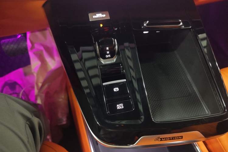Used Volkswagen Talagon 2022 530TSI Four-Wheel Drive Flagship Shengjing Edition Pro 7-Seater Gear Lever