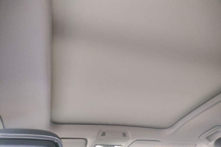 Used Volkswagen Talagon 2022 530TSI Four-Wheel Drive Flagship Shengjing Edition Pro 7-Seater Headliner