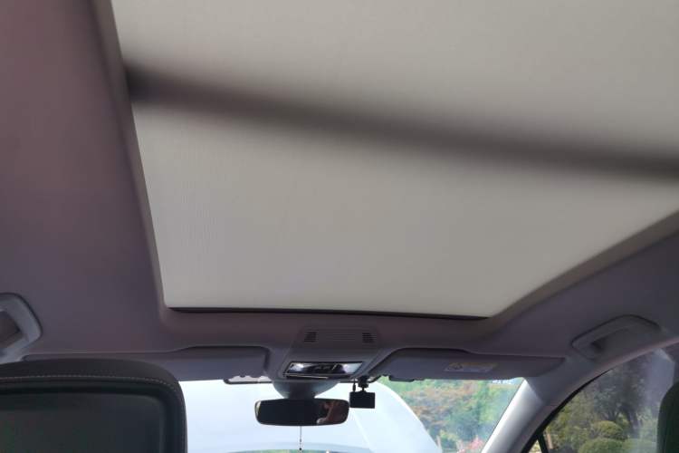 Used Volkswagen Talagon 2022 530TSI Four-Wheel Drive Flagship Shengjing Edition Pro 6-Seater Headliner