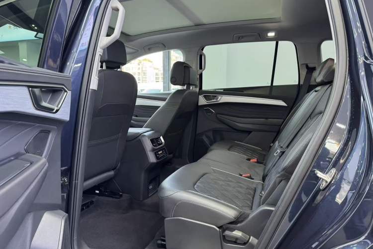 Used Volkswagen Talagon 2022 530TSI Four-Wheel Drive Flagship Shengjing Edition Pro 7-Seater Interior 2