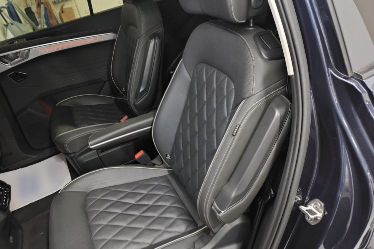 Used Volkswagen Talagon 2022 530TSI Four-Wheel Drive Flagship Shengjing Edition Pro 6-Seater Interior 4