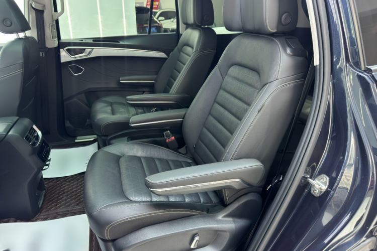 Used Volkswagen Talagon 2022 380TSI Four-Wheel Drive Luxury "Jiajing" Edition Pro 6 Seats Interior 9