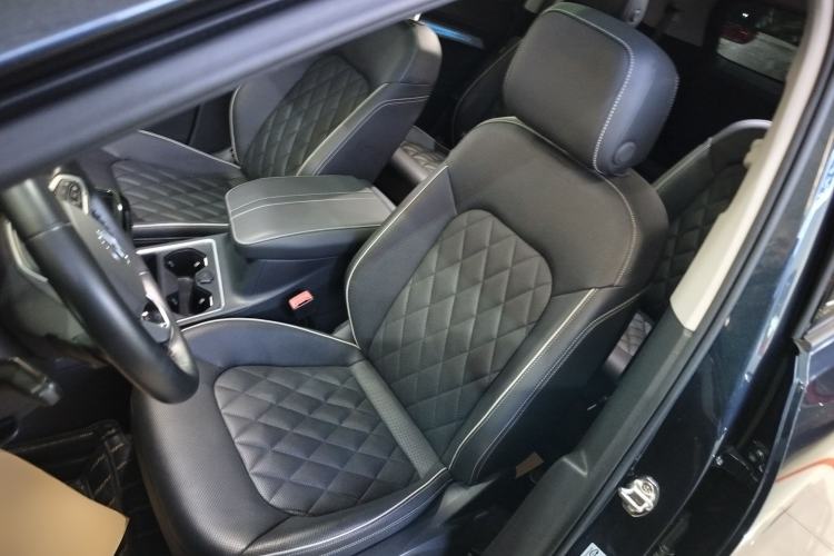 Used Volkswagen Talagon 2022 530TSI Four-Wheel Drive Flagship Shengjing Edition Pro 6-Seater Left Front Seat