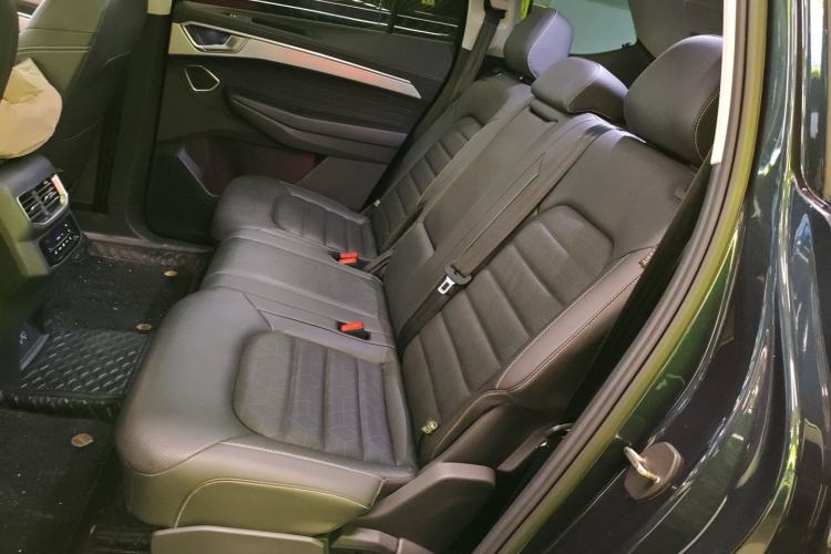 Used Volkswagen Talagon 2022 380TSI All-Wheel-Drive Luxury Prestige Pro 7-Seater Left Rear Seat
