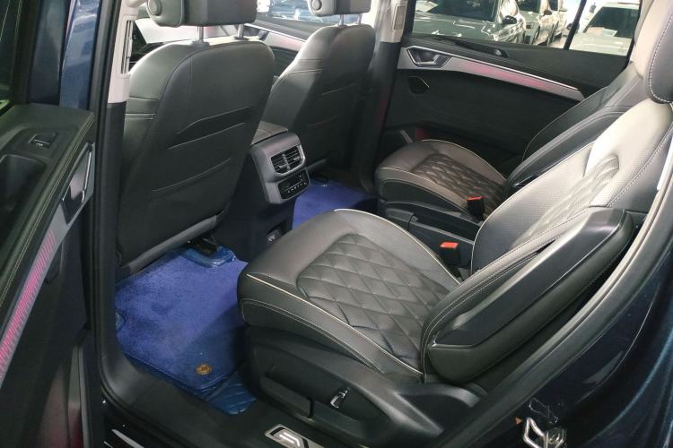 Used Volkswagen Talagon 2022 530TSI Four-Wheel Drive Flagship Shengjing Edition Pro 6-Seater Left Rear Seat