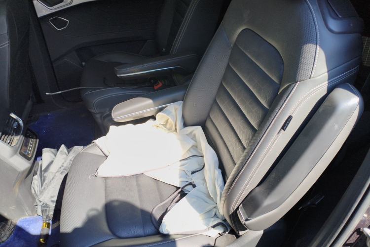 Used Volkswagen Talagon 2022 380TSI Four-Wheel Drive Luxury "Jiajing" Edition Pro 6 Seats Left Rear Seat
