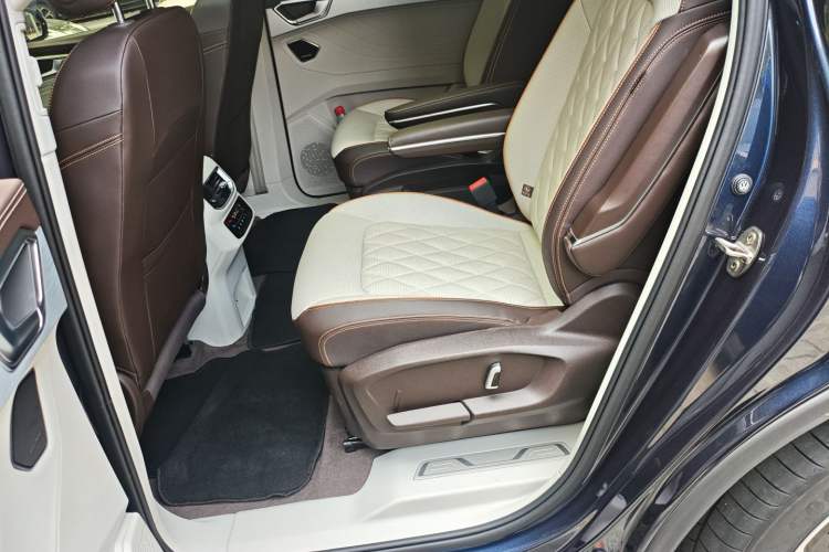 Used Volkswagen Talagon 2022 380TSI Four-Wheel Drive Flagship Shengjing Edition 6 Seats Left Rear Seat