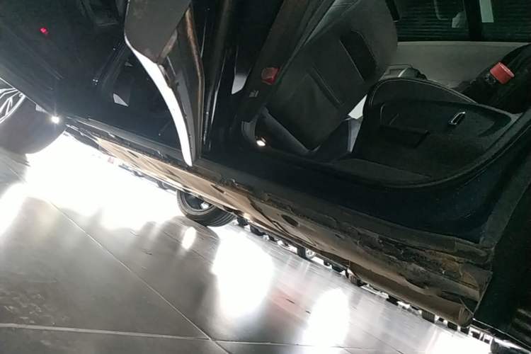 Used Volkswagen Talagon 2022 530TSI Four-Wheel Drive Flagship Shengjing Edition Pro 6-Seater Left Side Sill