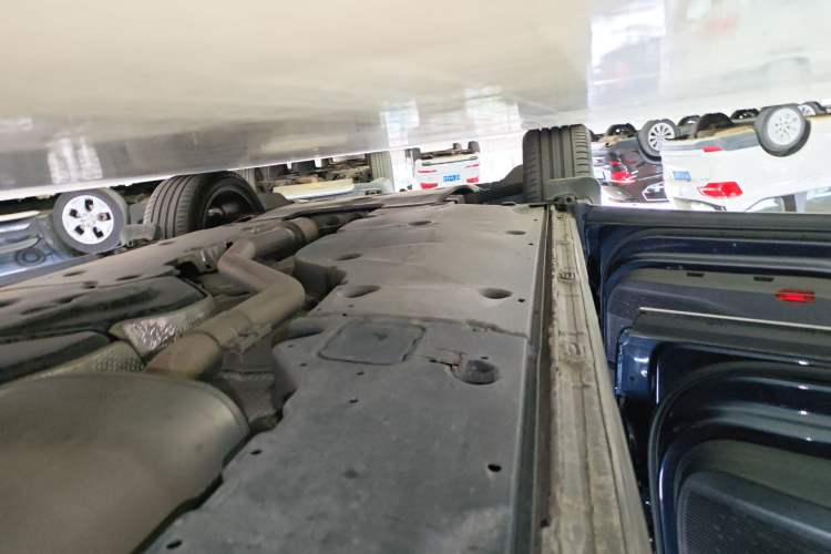 Used Volkswagen Talagon 2022 380TSI 4x4 R-Line Teramont 7-Seater Left Side Sill