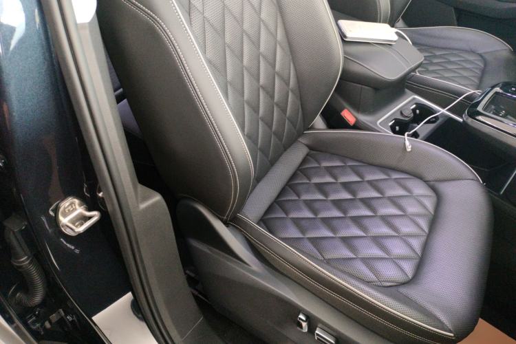 Used Volkswagen Talagon 2022 530TSI Four-Wheel Drive Flagship Shengjing Edition Pro 7-Seater Right Front Seat